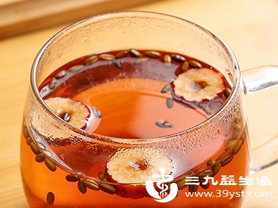 适合血脂偏高、经常食用油腻食物的人群作为日常保健茶饮，但不能替代降脂药物，高血脂患者需在医生指导下饮用