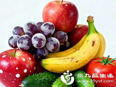 经期吃水果的方式也会影响身体感受,建议避免吃冰镇、冷藏的水果,刚从冰箱取出的水果可放置常温后再吃,减少寒凉刺激 经期吃水果的方式也会影响身体感受,建议避免吃冰镇、冷藏的水果,刚从冰箱取出的水果可放置常温后再吃,减少寒凉刺激