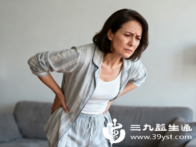 缓解腰部不适，重点在“舒缓”而非“用力”