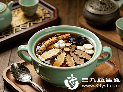 八珍汤通过补气养血，能有效改善这些症状，使面色红润，精神状态好转，缓解头晕、心悸等不适，让人精力充沛