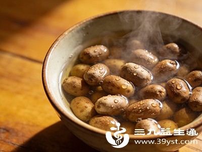 即使是健康人群，也不宜过量食用山药豆，否则可能因淀粉摄入过多导致腹胀