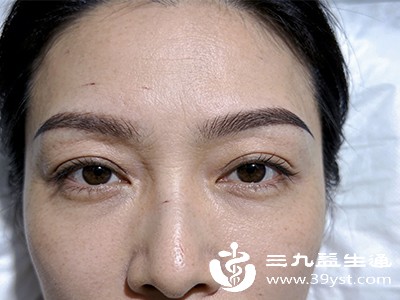 整容手术若操作不当，可能损伤神经、肌肉或器官功能，造成不可逆的影响