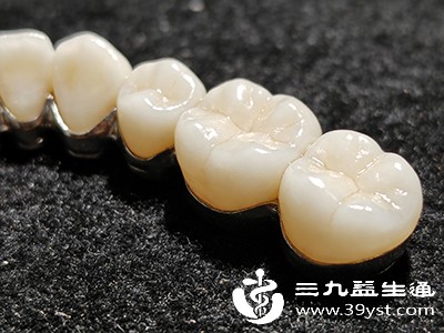 烤瓷牙VS全瓷牙优缺点大比拼 从美观到价格 教你选对牙齿修复体