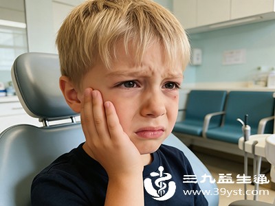 牙齿表面或浅层龋坏，仅累及牙釉质或牙本质浅层，表现为对冷热、酸甜敏感，疼痛短暂，无感染扩散，不会引发发烧