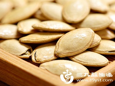 想要充分发挥生南瓜子的功效，需掌握正确的食用方法和剂量