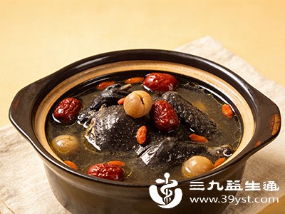 红枣桂圆乌鸡汤