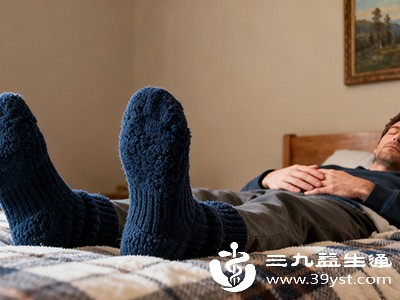 膝盖一爬楼就疼 这些方法超管用赶紧试试