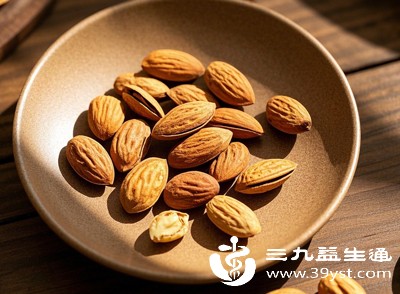 巴旦木每天几个最健康 从儿童到老人全适配避开3个吃法误区