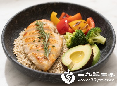 泡水喝只是补气血的一种辅助方式，不能替代均衡的饮食