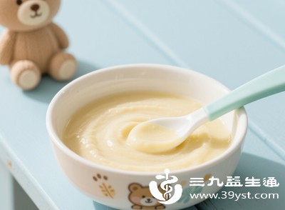 宝宝辅食别乱加 这份月龄时间表 从第一口到家庭餐超详细