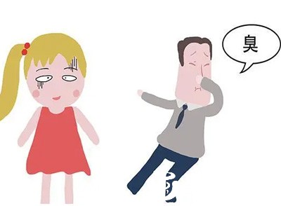 除了手心热，还可能出现食欲不振、腹胀、口臭、大便干燥或酸臭等症状