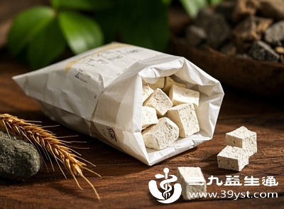 茯苓具有利水渗湿的功效,过量食用会进一步耗伤阴液,使阴虚症状加重 茯苓具有利水渗湿的功效,过量食用会进一步耗伤阴液,使阴虚症状加重