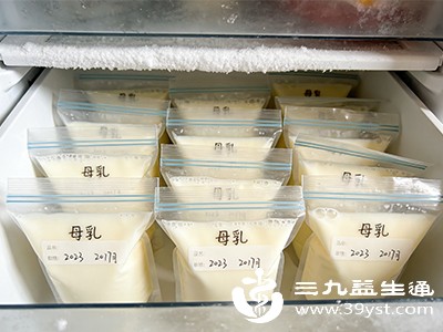 天然栖息于人体肠道、口腔等与宿主共生的环境中，也存在于母乳、发酵食品及益生菌制剂里