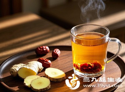 虚寒体质者每次用2-3片(约10克)生姜,燥热体质者用1-2片(约5克),可根据个人耐受度调整,以喝完无明显燥热感为宜 虚寒体质者每次用2-3片(约10克)生姜,燥热体质者用1-2片(约5克),可根据个人耐受度调整,以喝完无明显燥热感为宜