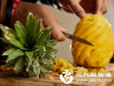 用于烹饪的菠萝