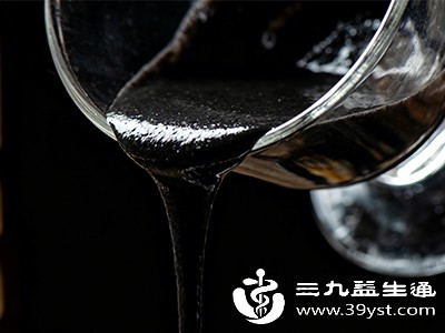 墨鱼墨汁是其自身防御机制的产物，并非毒素