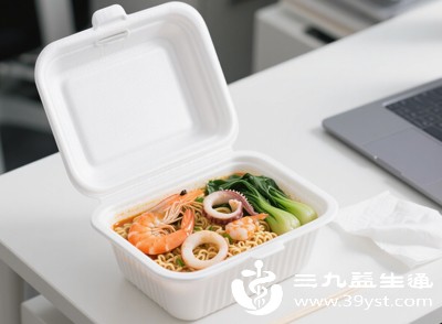 可搭配一些新鲜蔬菜,如青菜、番茄等,增加膳食纤维和维生素的摄入,也能增强饱腹感 可搭配一些新鲜蔬菜,如青菜、番茄等,增加膳食纤维和维生素的摄入,也能增强饱腹感