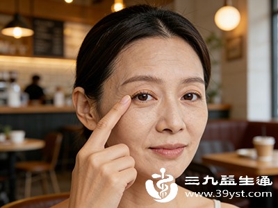 一种悄悄催你老的食物 你家厨房就有 很多人天天吃