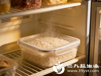 冰箱冷藏（4℃以下）可以有效抑制细菌生长