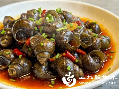 民间有“清明螺，赛肥鹅”的说法，清明时节的螺蛳肉质饱满、鲜嫩肥美，是时令珍味