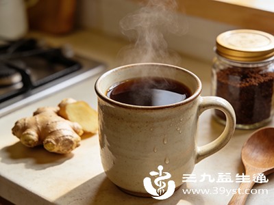 过量饮用红糖姜水可能导致糖分摄入过多,引起血糖波动 过量饮用红糖姜水可能导致糖分摄入过多,引起血糖波动