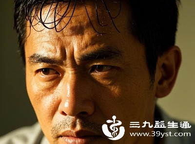 久坐不动难出汗 长期缺汗的危害藏不住了