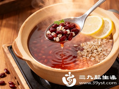 经典的赤小豆薏米汤 经典的赤小豆薏米汤
