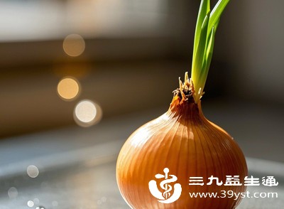 发芽洋葱能吃吗 答案是能但营养和口感变了 这样吃更合适