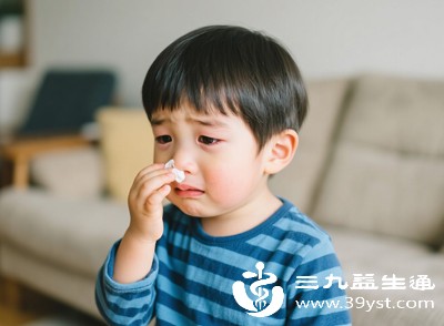 如果孩子近期感冒、支气管炎，即便白天症状减轻，呼吸道黏膜的炎症也可能未完全消退