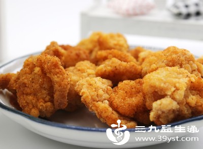 避免吃辛辣、油炸、过烫的食物 避免吃辛辣、油炸、过烫的食物