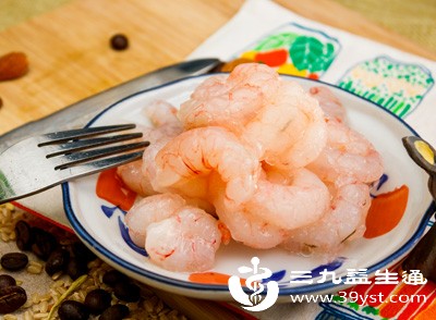 虾配维C=砒霜？谣言 解析背后原理 日常食用不必担忧