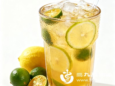 金桔和柠檬中含有的果酸(如柠檬酸)能刺激唾液和胃液分泌 金桔和柠檬中含有的果酸(如柠檬酸)能刺激唾液和胃液分泌