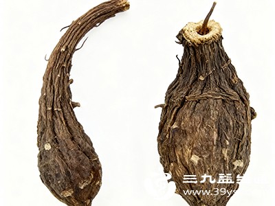 半夏不宜与乌头类药材（如川乌、草乌、附子等）同用