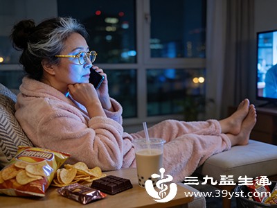 头皮屑多不用愁 掌握这些要点控油去屑一步到位