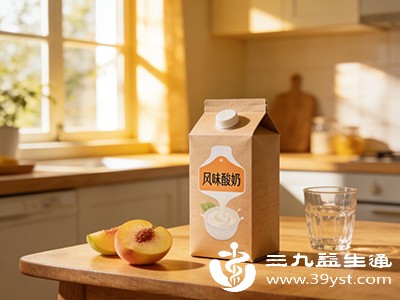 真正的酸奶，配料表应该是：生牛乳+发酵菌种