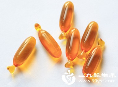 鱼肝油需随餐或餐后吃，利于吸收