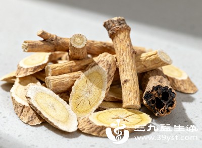 气虚体质的妈妈（常感疲劳、气短）祛湿时应多搭配补气食材（如黄芪、党参）