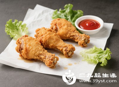 吃玉米时配炸鸡、薯条、含糖饮料