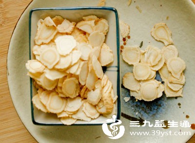 西洋参性凉，体质偏热、易上火的人群适合经常少量食用