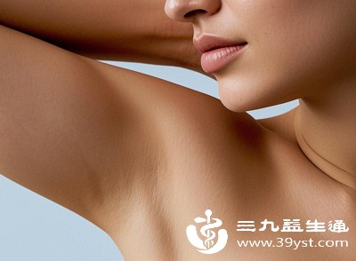 狐臭也是如此，在情绪激动、大量出汗时，气味浓度升高