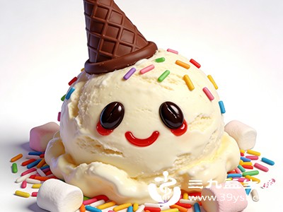 生冷食物（冰饮、刺身、寒性水果）加重宫寒