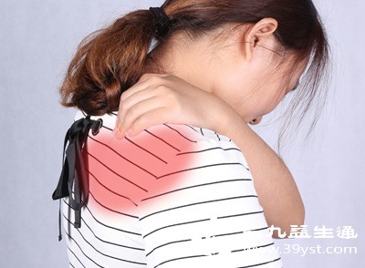 别忽视后背疼可能是姿势错了也可能是内脏在“报警” 早看早安心