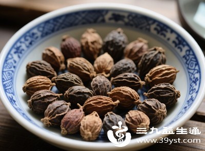 搭配使用便秘果，可通过持续调节肠道功能