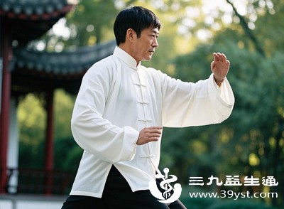 可利用晴好天气适当户外活动，如散步、踏青、太极拳等，既能促进气血循环、增强体质，也能顺应春季“生发”之气，缓解身体疲劳