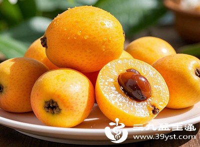 枇杷含糖量较高，糖尿病患者需适量食用；脾胃虚寒者不宜空腹食用，避免刺激肠胃