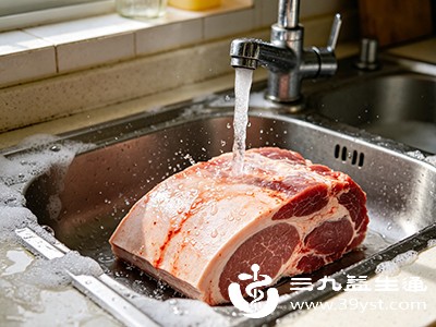生肉用水龙头直接冲洗