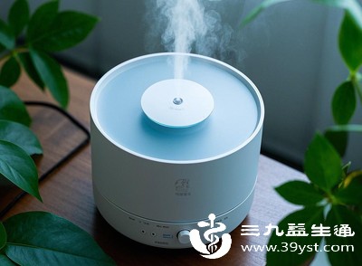 可使用加湿器，避免空气干燥对眼睛造成刺激
