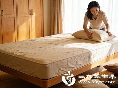 定期深度清洁，清除过敏原“温床”