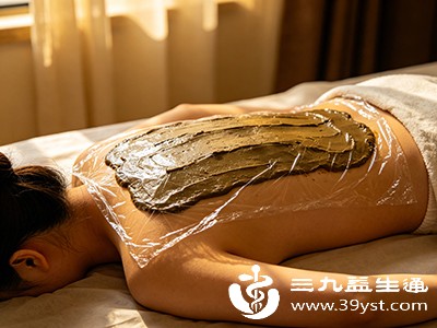 若泥灸涂抹过厚，或敷贴后用保鲜膜、毛巾紧密包裹