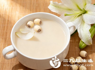 豆浆（氨基酸全面，低脂易消化，适合素食者）